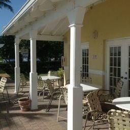 For Rent: $2,200 (2 beds, 2 baths, 1206 Square Feet)