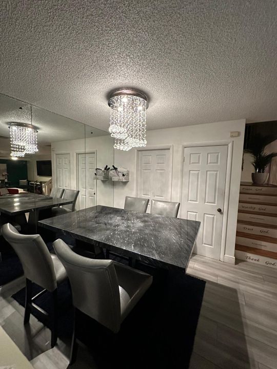 En Venta: $289,000 (2 camas, 2 baños, 1236 Pies cuadrados)