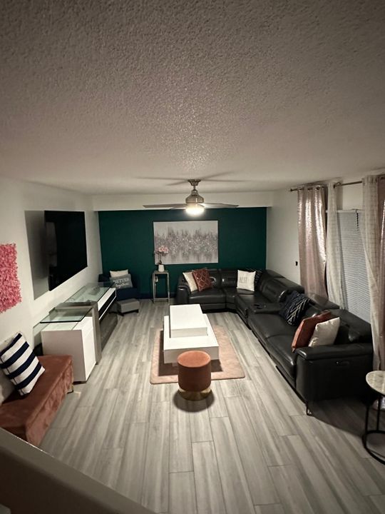 En Venta: $289,000 (2 camas, 2 baños, 1236 Pies cuadrados)