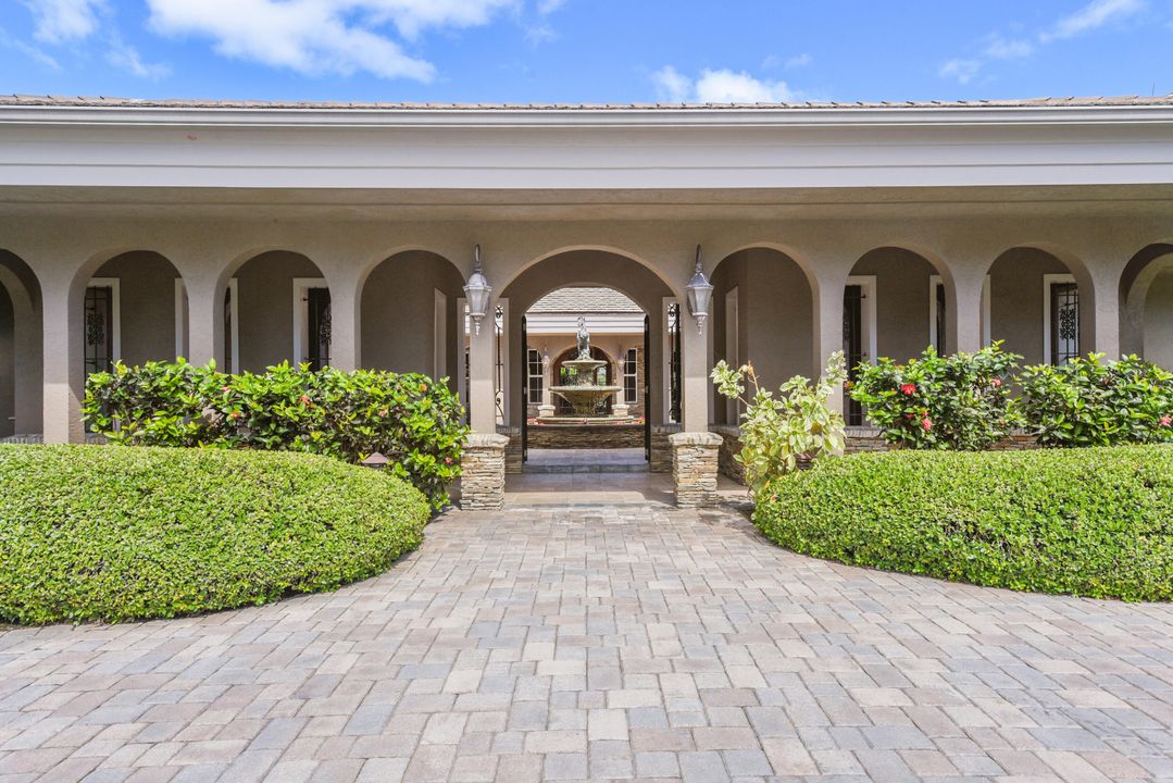 For Sale: $5,300,000 (5 beds, 4 baths, 6334 Square Feet)