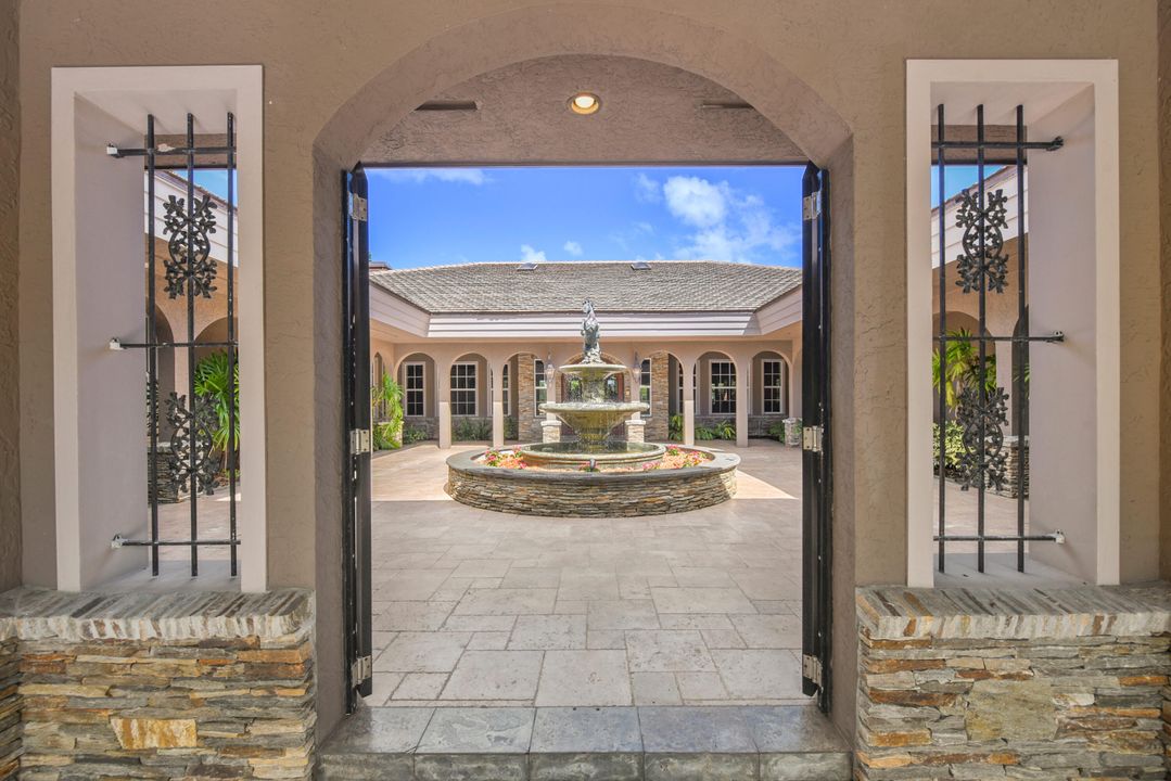 For Sale: $5,300,000 (5 beds, 4 baths, 6334 Square Feet)