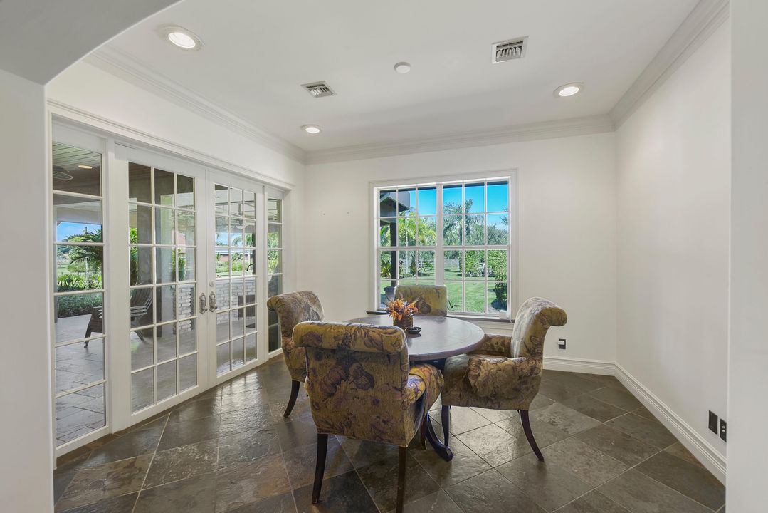 For Sale: $5,300,000 (5 beds, 4 baths, 6334 Square Feet)