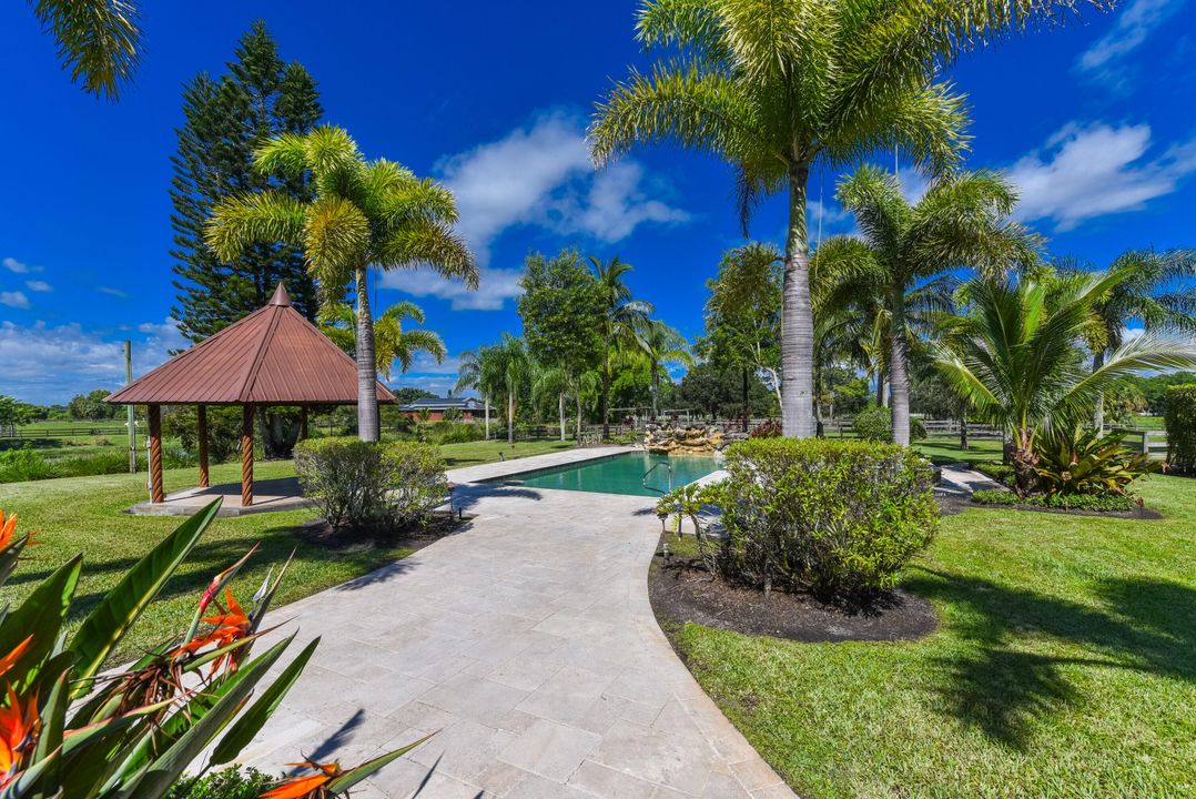 For Sale: $5,300,000 (5 beds, 4 baths, 6334 Square Feet)