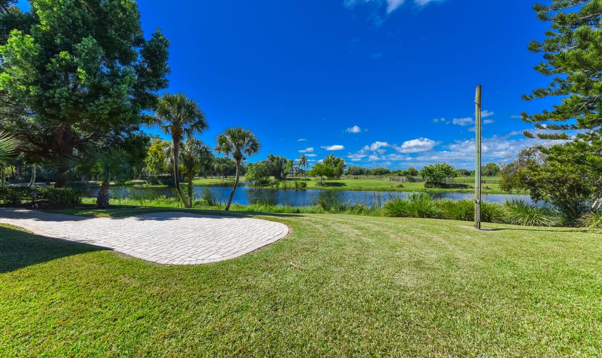 For Sale: $5,300,000 (5 beds, 4 baths, 6334 Square Feet)