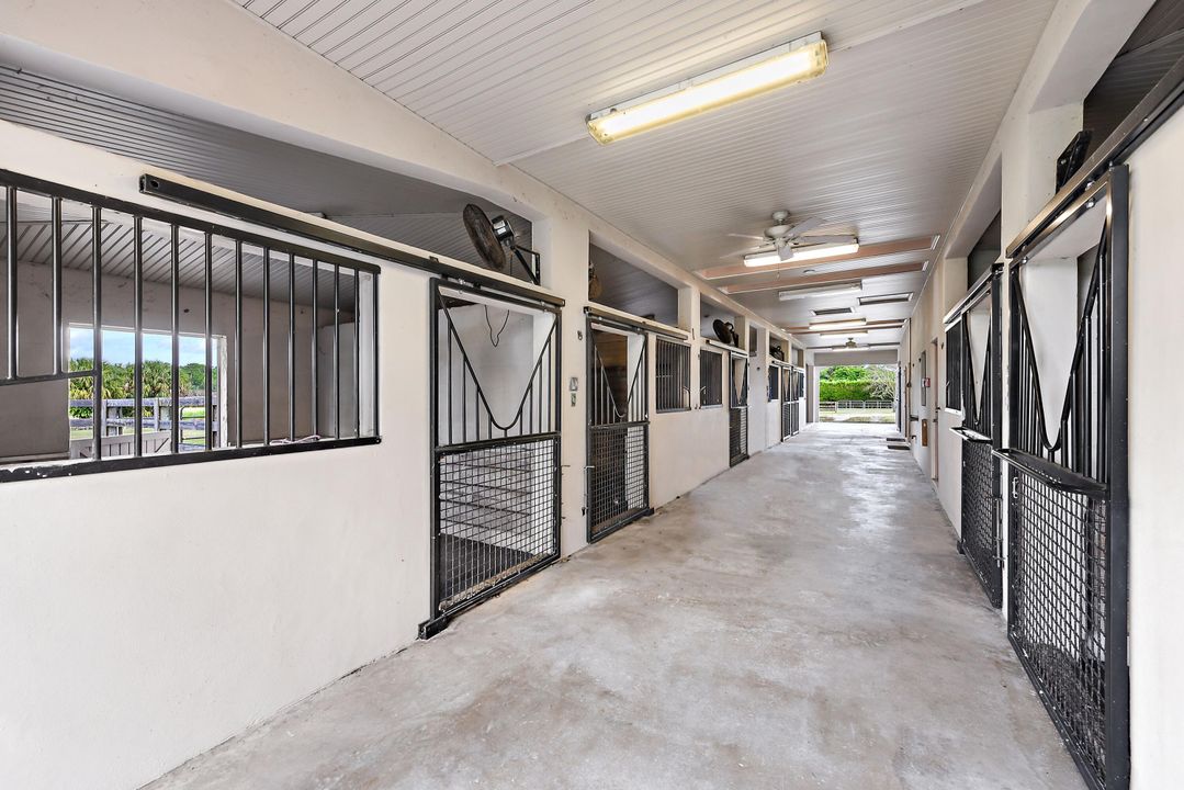 For Sale: $5,300,000 (5 beds, 4 baths, 6334 Square Feet)