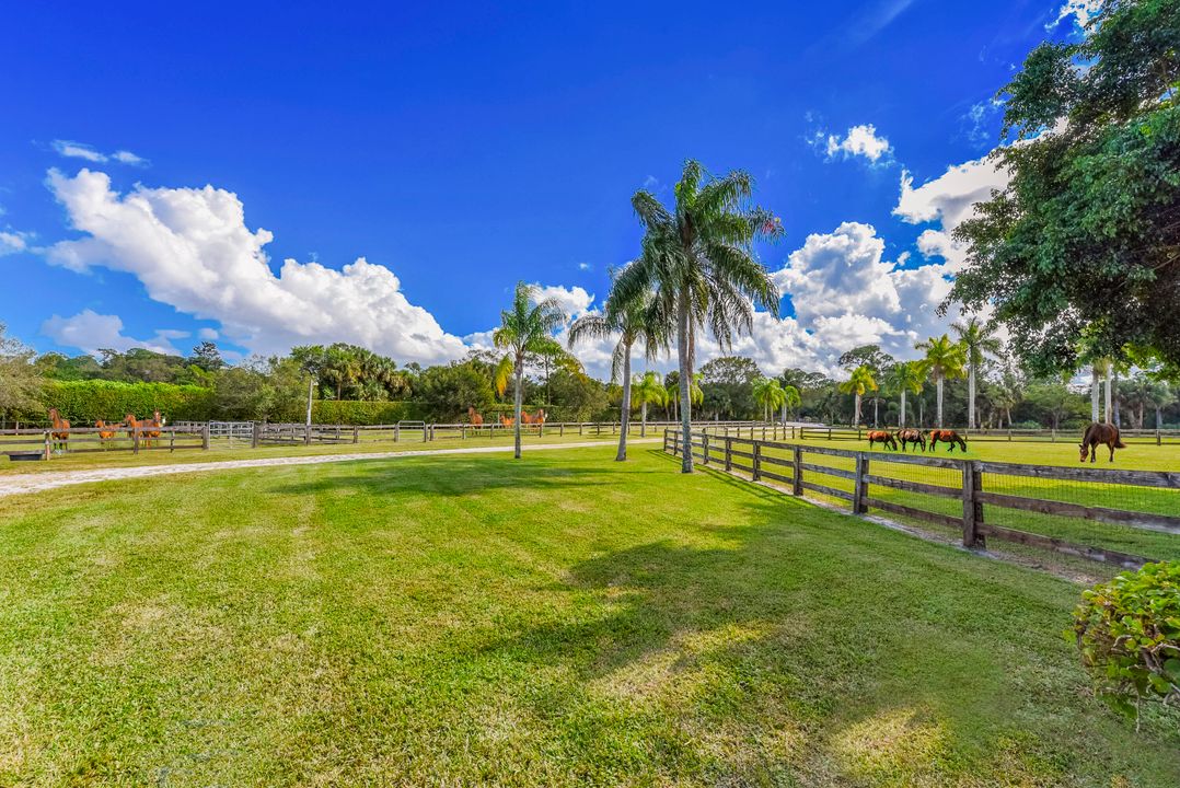 For Sale: $5,300,000 (5 beds, 4 baths, 6334 Square Feet)