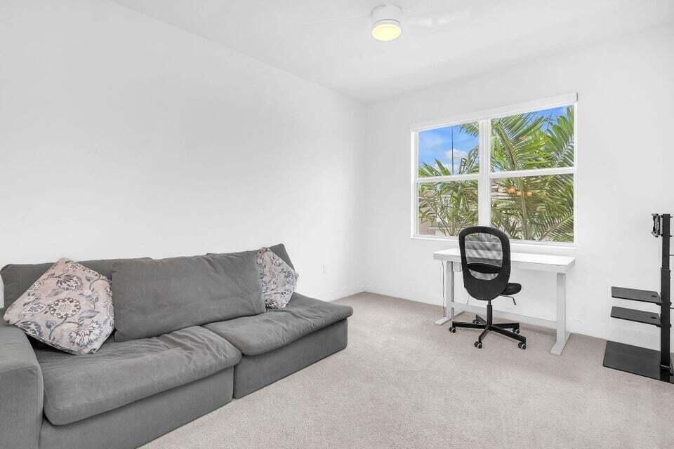 For Sale: $1,250,000 (4 beds, 3 baths, 2656 Square Feet)