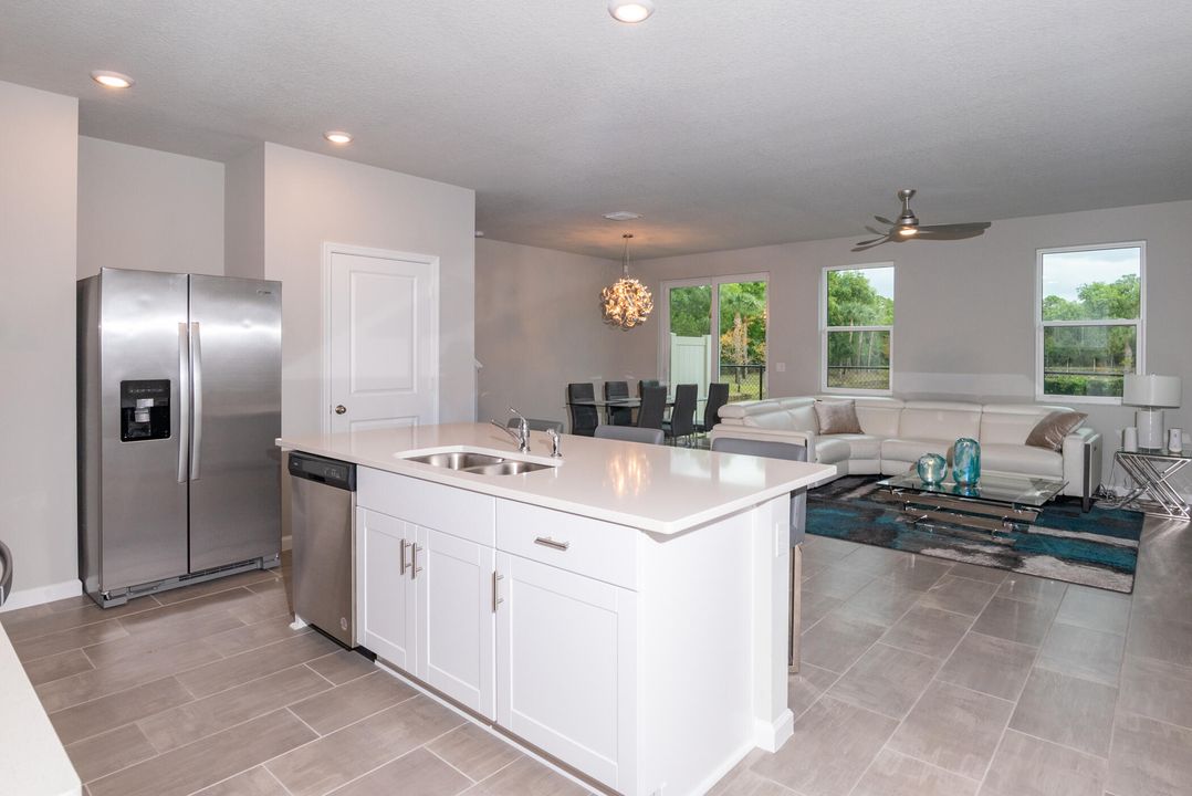 For Sale: $459,000 (3 beds, 2 baths, 1804 Square Feet)