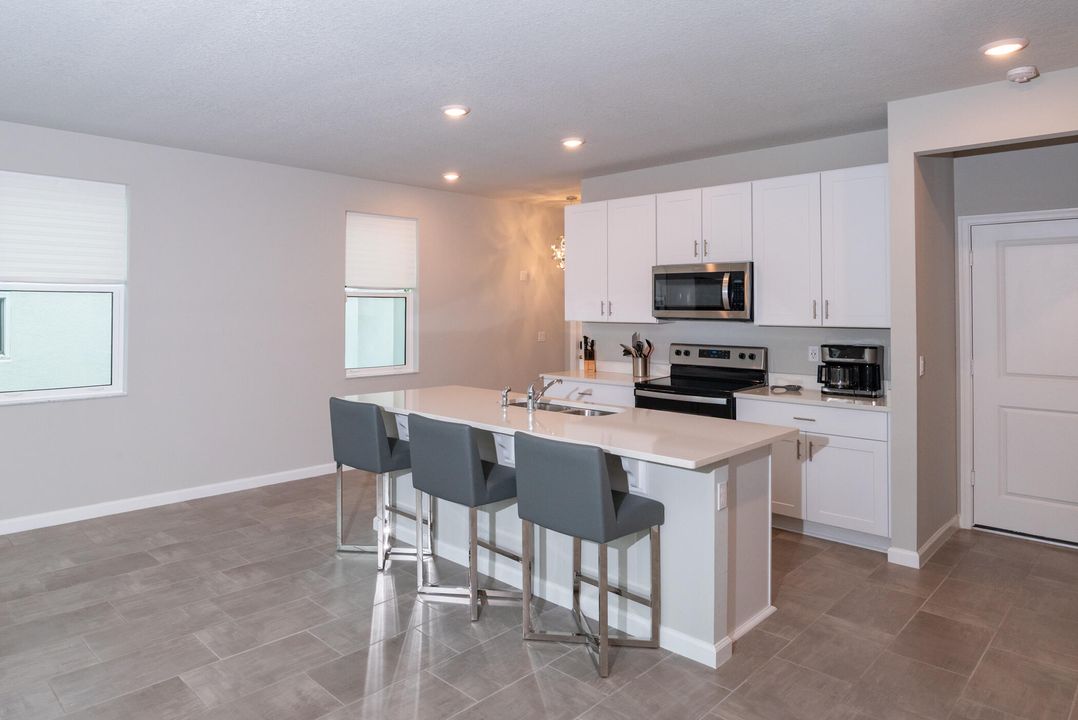 For Sale: $459,000 (3 beds, 2 baths, 1804 Square Feet)