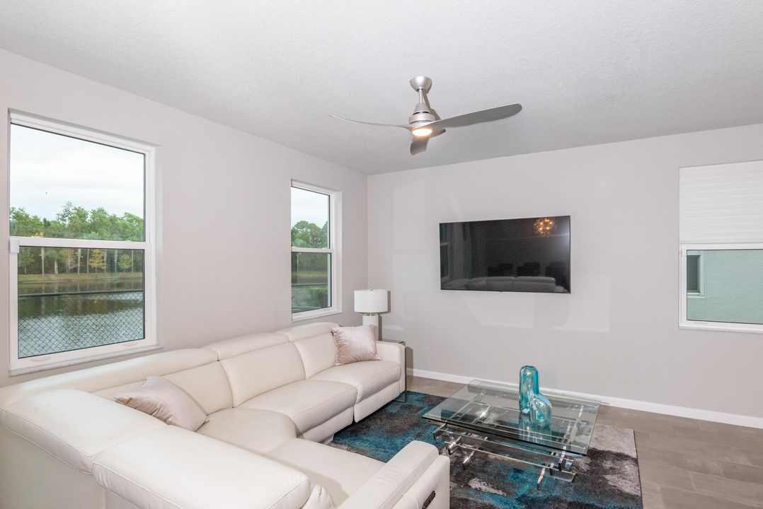 For Sale: $459,000 (3 beds, 2 baths, 1804 Square Feet)