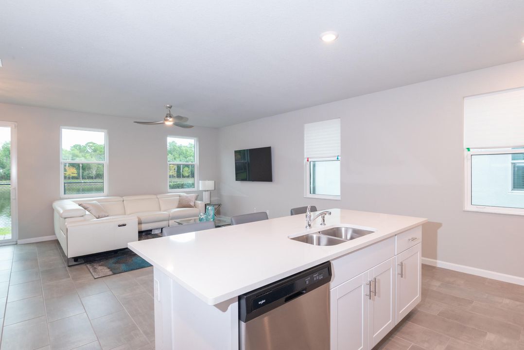 For Sale: $459,000 (3 beds, 2 baths, 1804 Square Feet)