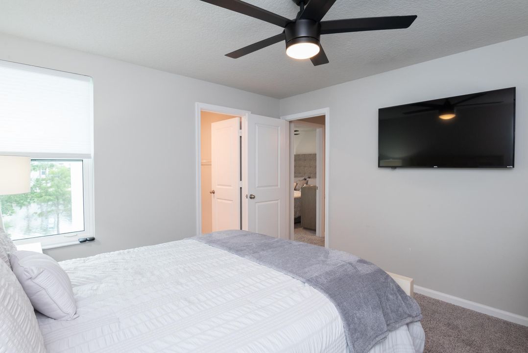 For Sale: $459,000 (3 beds, 2 baths, 1804 Square Feet)