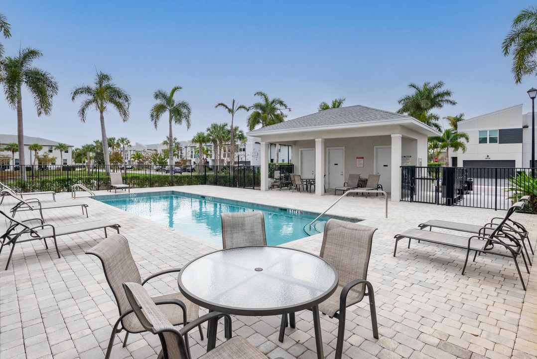 For Sale: $459,000 (3 beds, 2 baths, 1804 Square Feet)