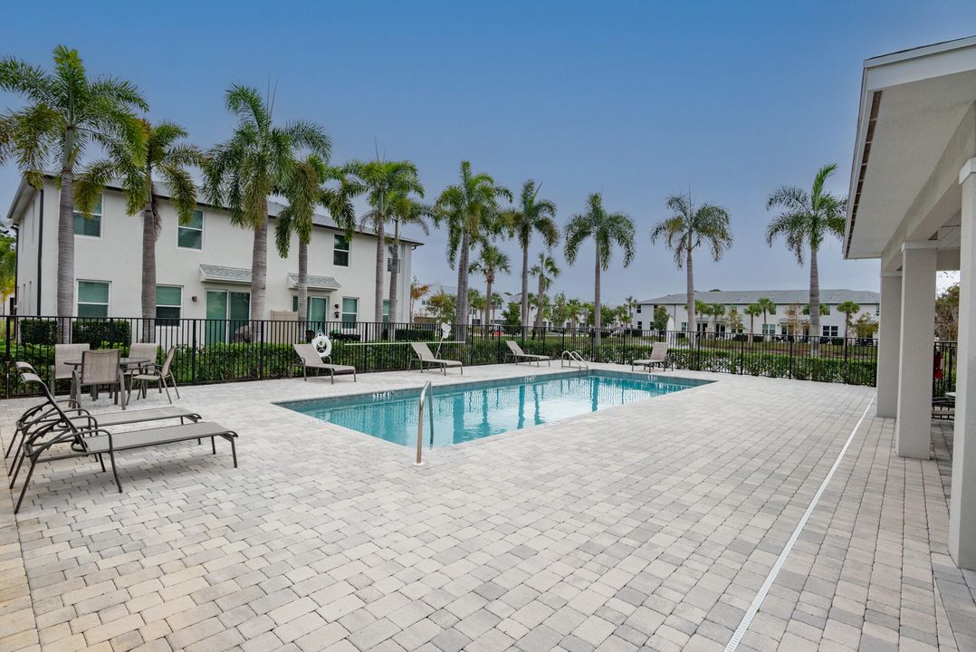 For Sale: $459,000 (3 beds, 2 baths, 1804 Square Feet)