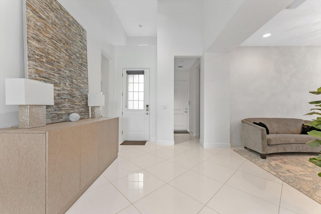 В аренду: $4,300 (3 спален, 2 ванн, 1938 Квадратных фут)