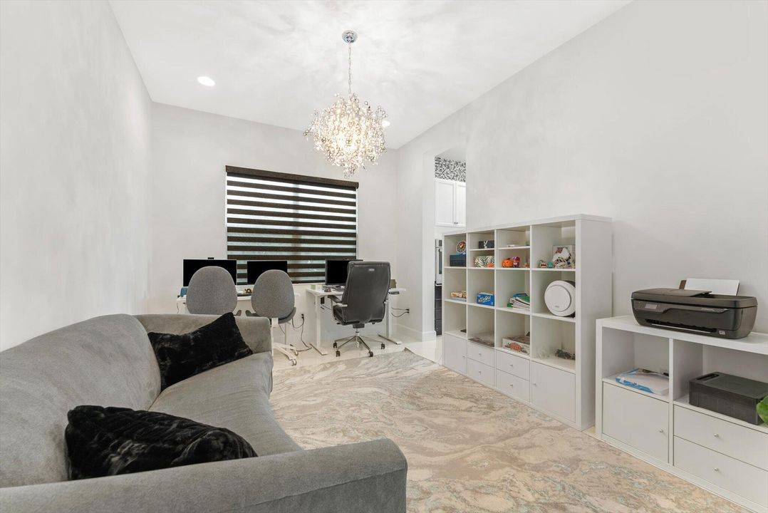 В аренду: $4,300 (3 спален, 2 ванн, 1938 Квадратных фут)