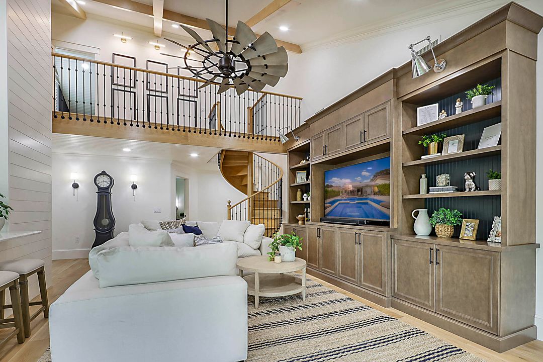 For Sale: $1,695,000 (3 beds, 2 baths, 2313 Square Feet)