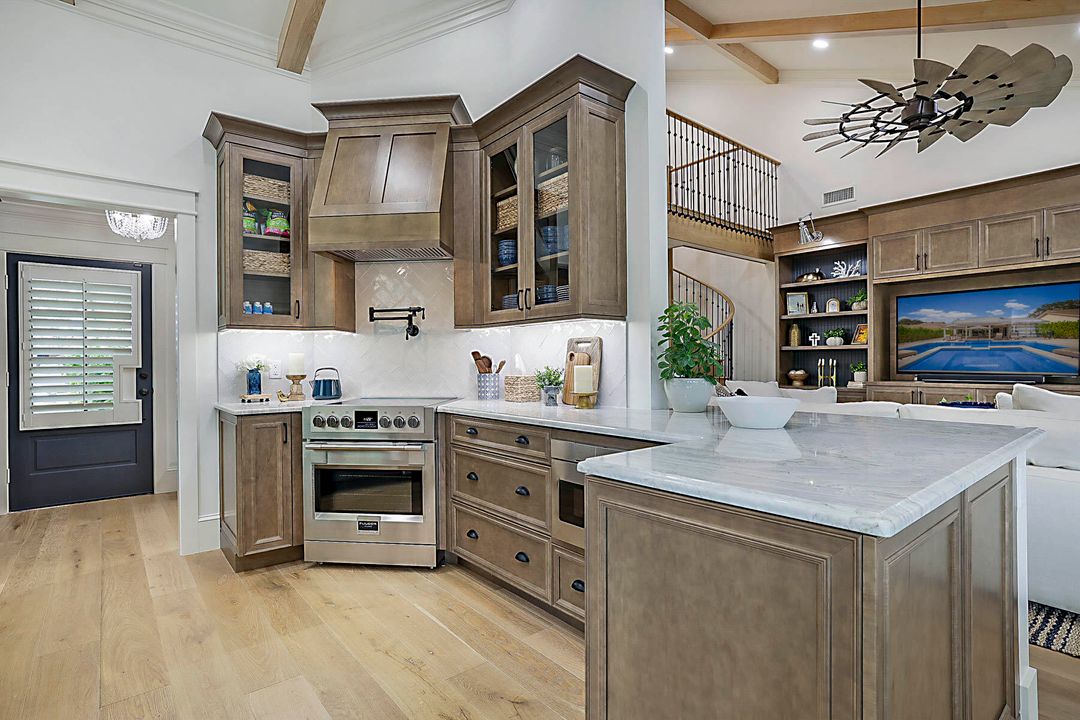 For Sale: $1,695,000 (3 beds, 2 baths, 2313 Square Feet)