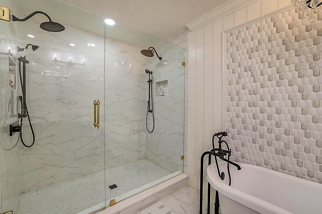 For Sale: $1,695,000 (3 beds, 2 baths, 2313 Square Feet)