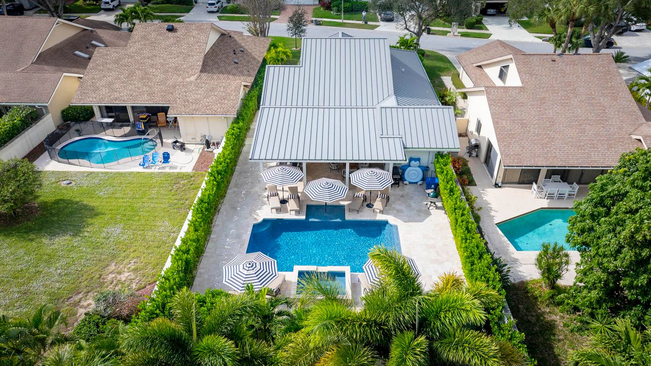 For Sale: $1,695,000 (3 beds, 2 baths, 2313 Square Feet)