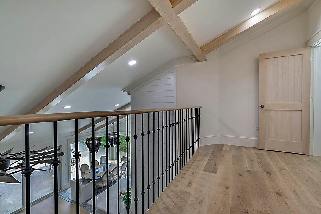 For Sale: $1,695,000 (3 beds, 2 baths, 2313 Square Feet)