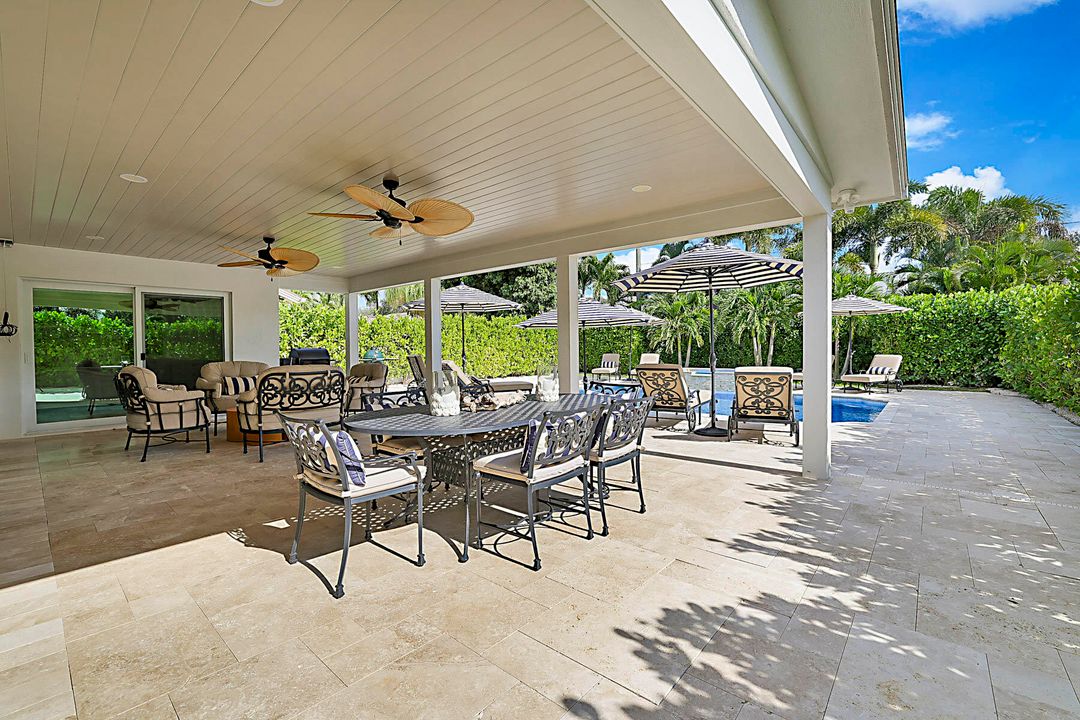 For Sale: $1,695,000 (3 beds, 2 baths, 2313 Square Feet)