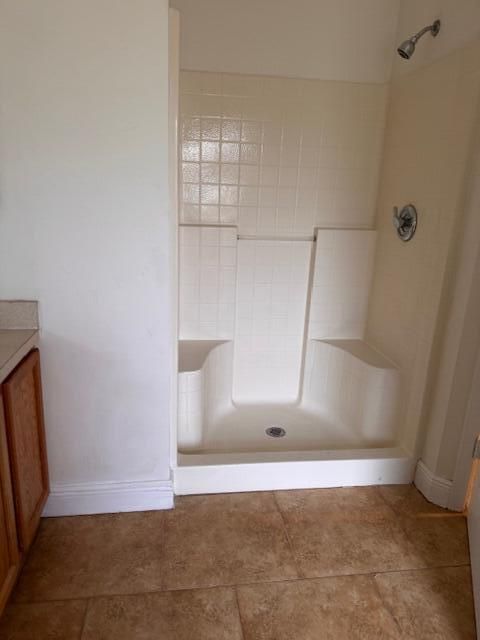 For Rent: $3,200 (5 beds, 3 baths, 2304 Square Feet)