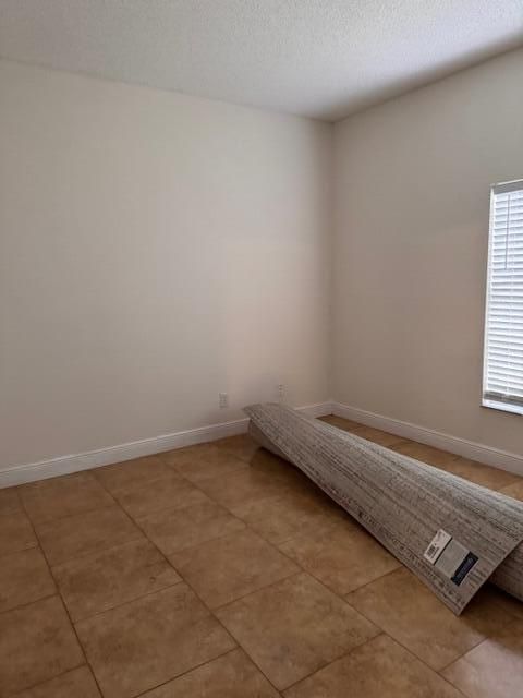 For Rent: $3,200 (5 beds, 3 baths, 2304 Square Feet)