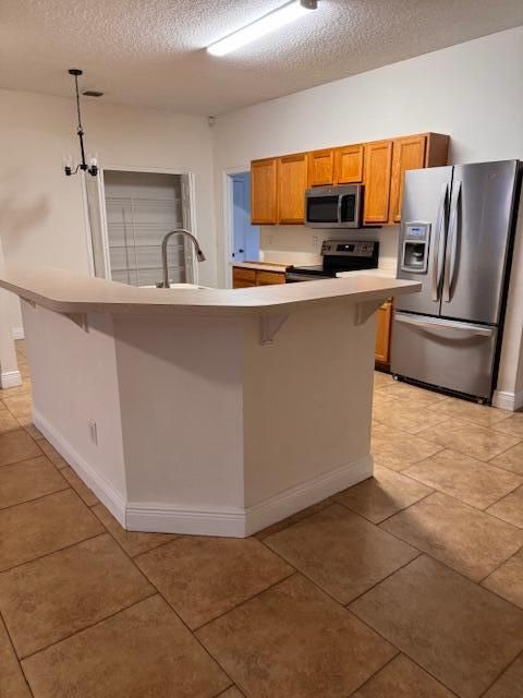 For Rent: $3,200 (5 beds, 3 baths, 2304 Square Feet)