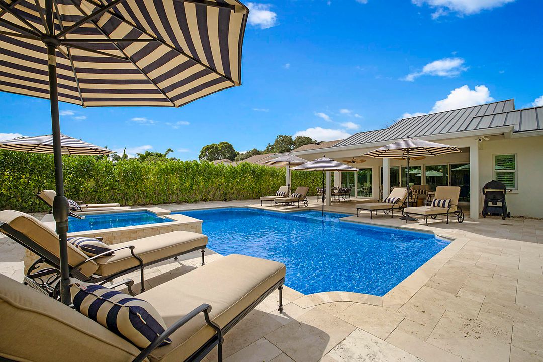 For Sale: $1,695,000 (3 beds, 2 baths, 2313 Square Feet)