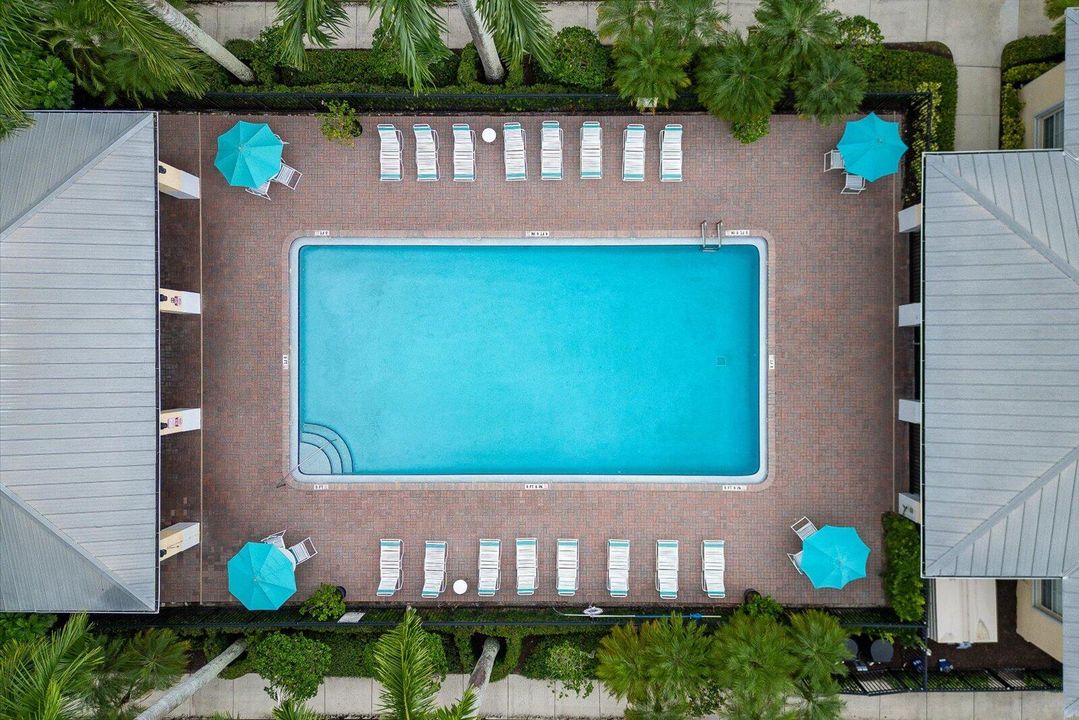 For Sale: $590,000 (3 beds, 2 baths, 1938 Square Feet)