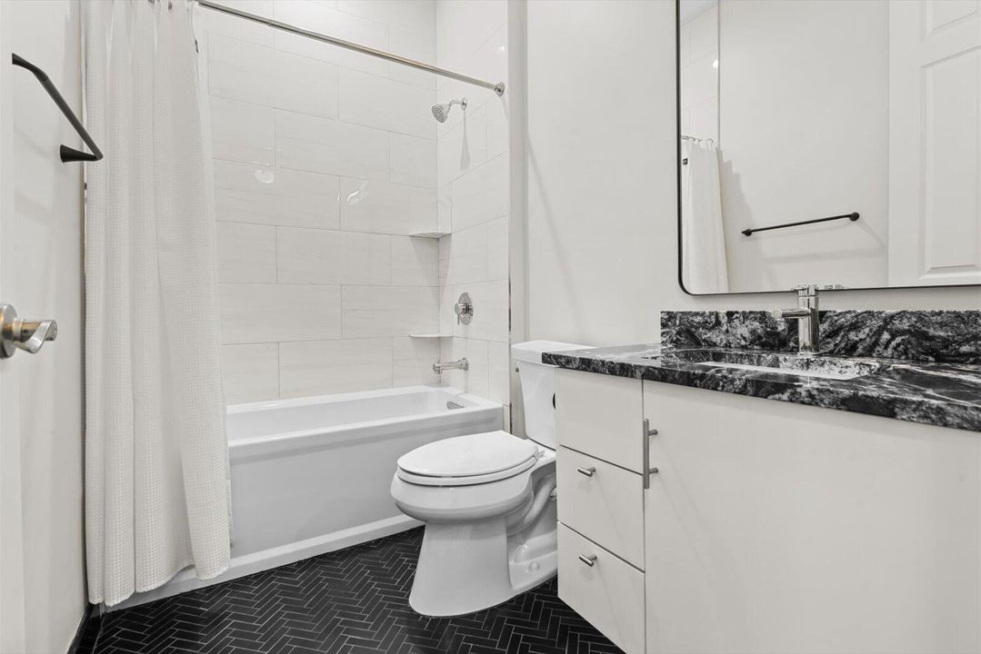 For Sale: $590,000 (3 beds, 2 baths, 1938 Square Feet)