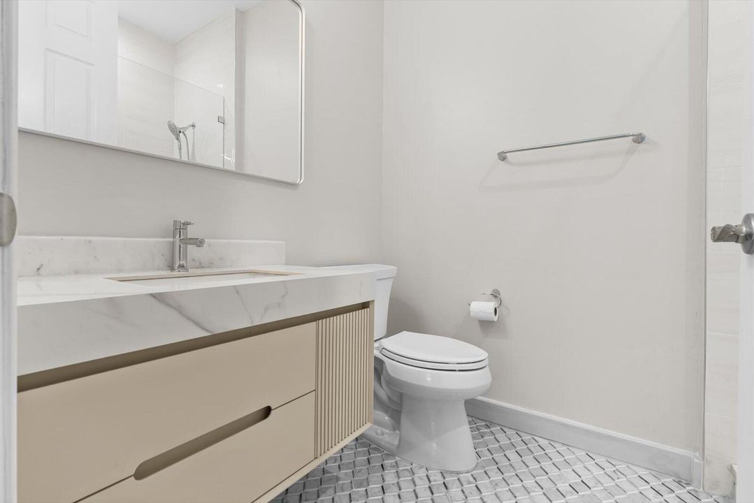 For Sale: $590,000 (3 beds, 2 baths, 1938 Square Feet)