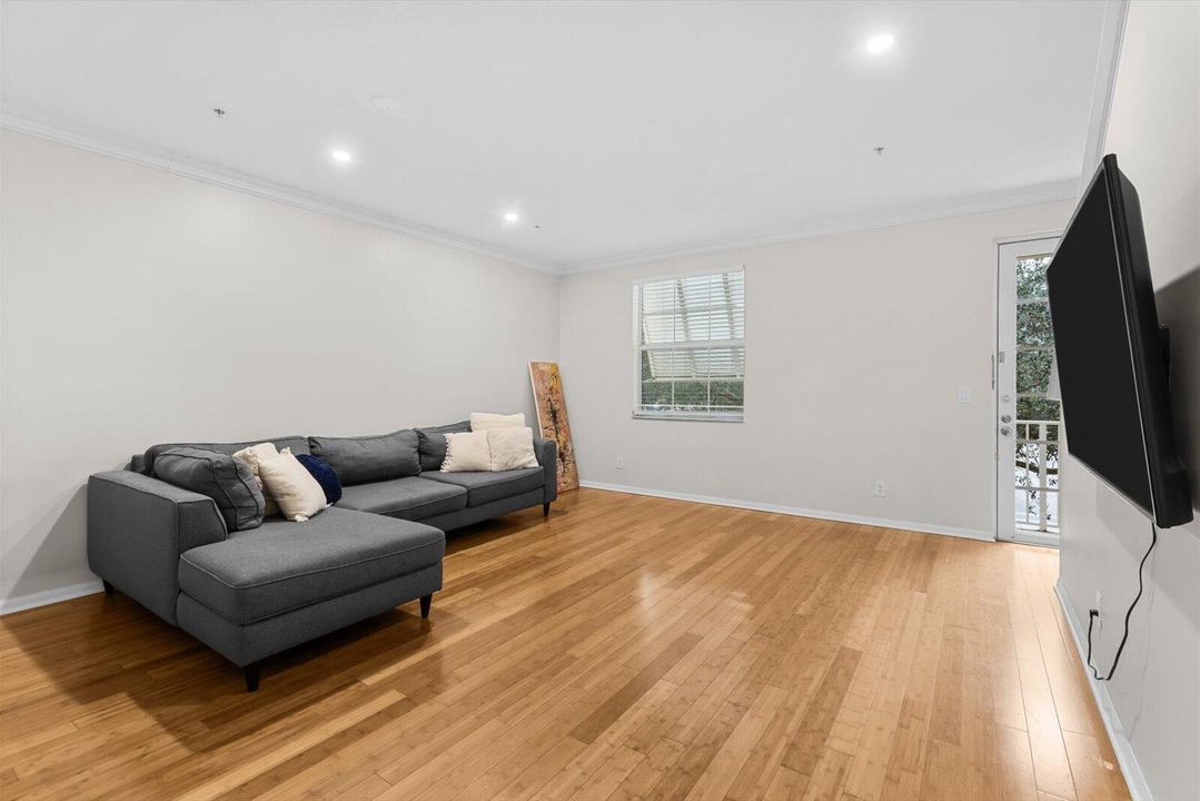 For Sale: $590,000 (3 beds, 2 baths, 1938 Square Feet)