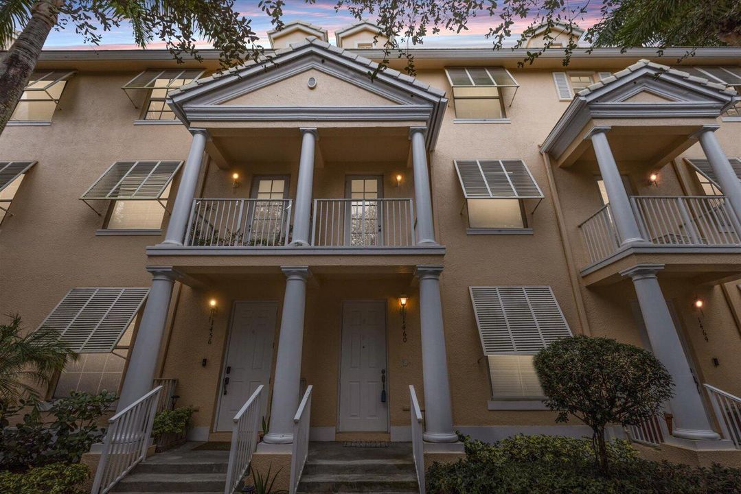 For Sale: $590,000 (3 beds, 2 baths, 1938 Square Feet)