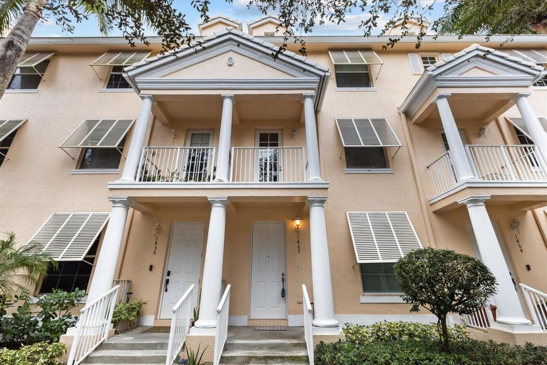 For Sale: $590,000 (3 beds, 2 baths, 1938 Square Feet)