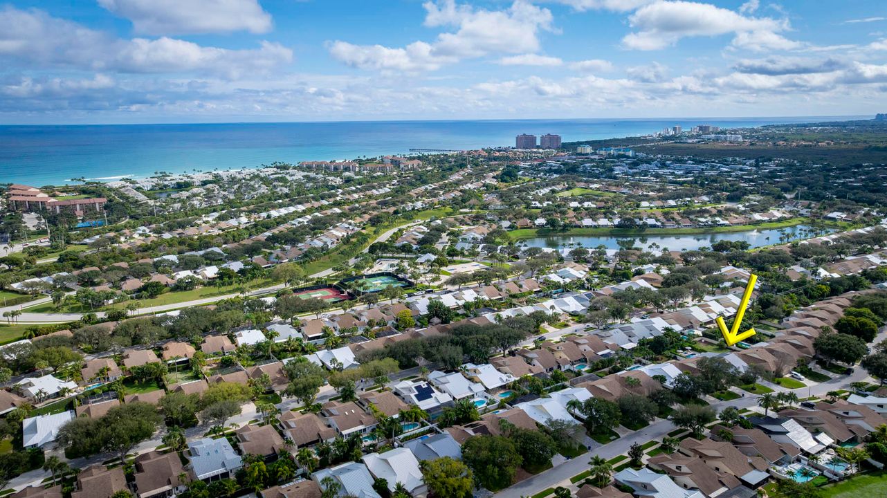 For Sale: $1,695,000 (3 beds, 2 baths, 2313 Square Feet)