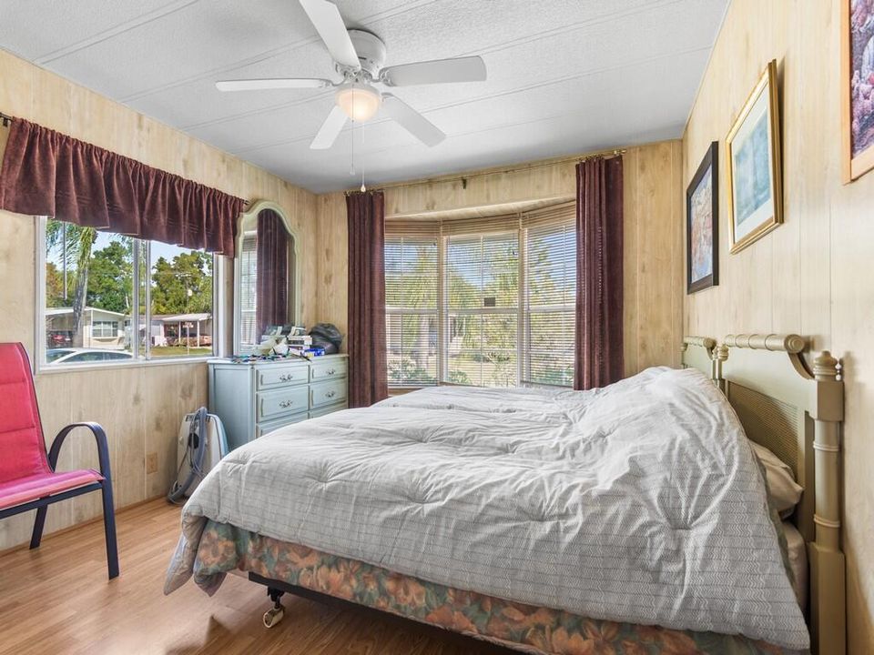 На продажу: $87,000 (2 спален, 2 ванн, 1350 Квадратных фут)