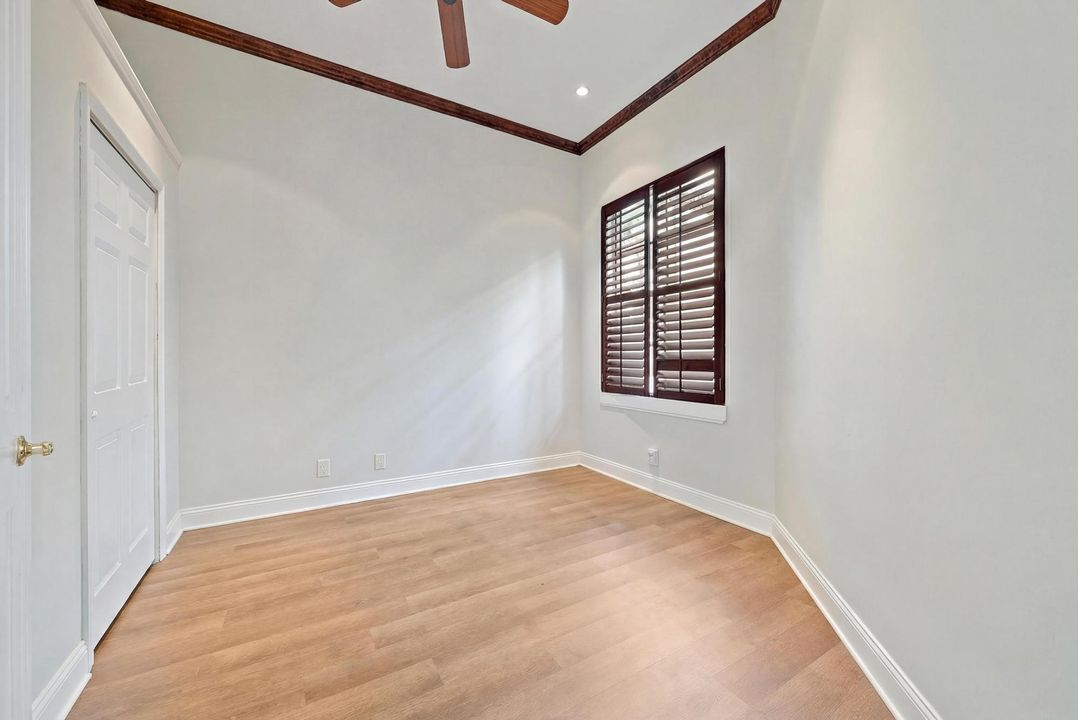 For Sale: $399,000 (3 beds, 2 baths, 1720 Square Feet)
