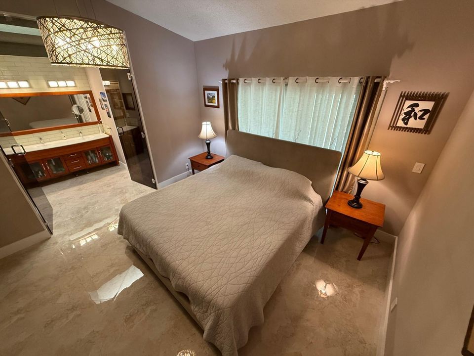 En Venta: $525,000 (3 camas, 2 baños, 1800 Pies cuadrados)