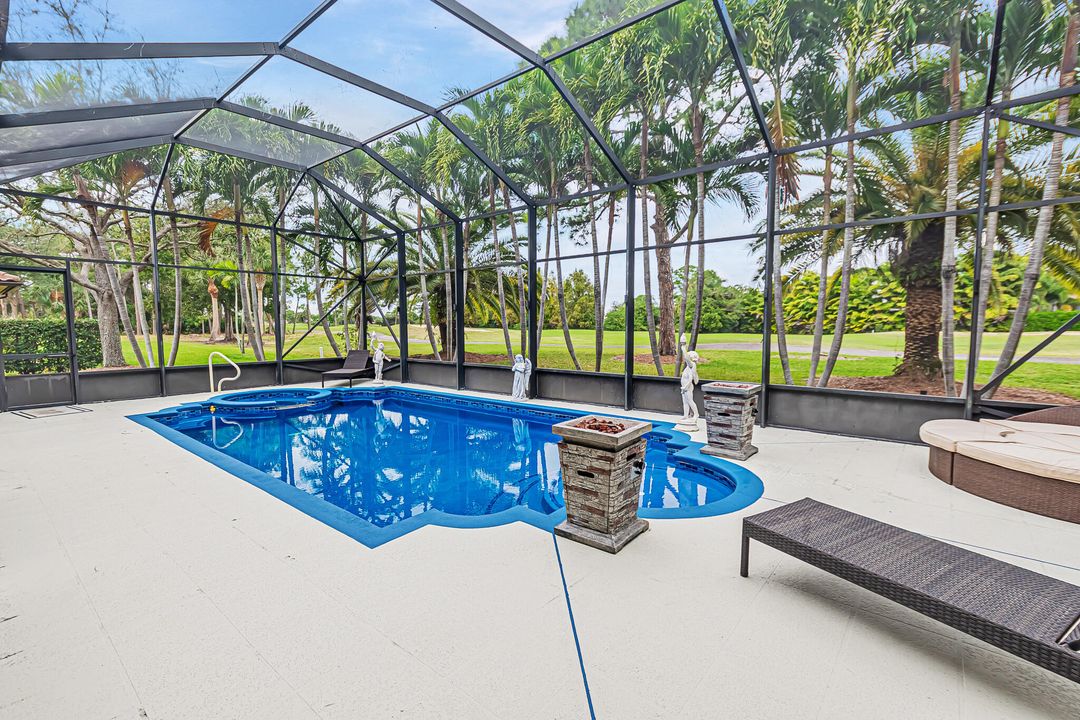 En Venta: $789,888 (4 camas, 3 baños, 3248 Pies cuadrados)