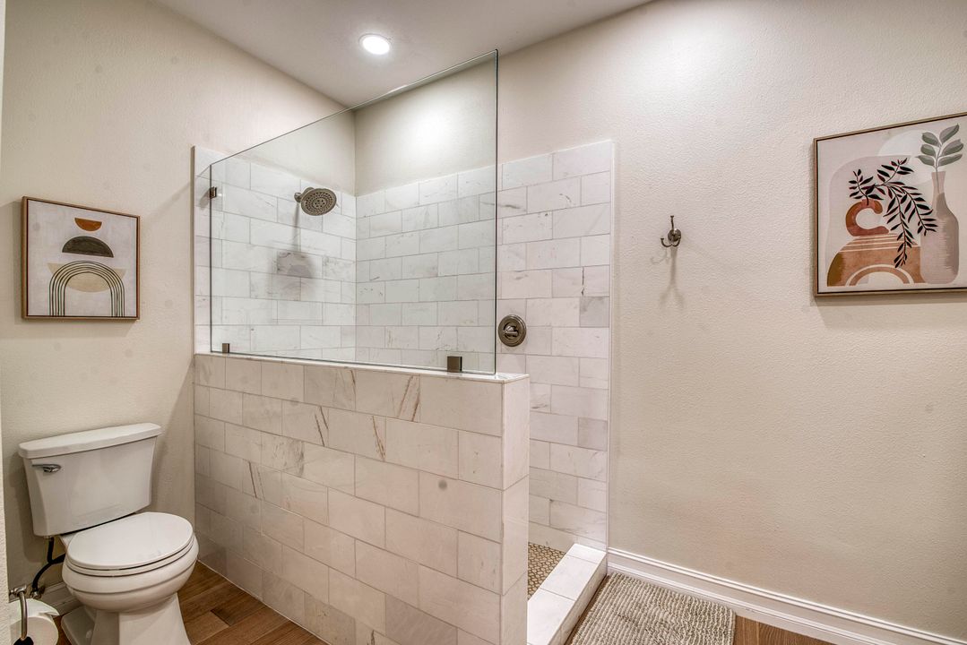 出租: $7,500 (3 贝兹, 2 浴室, 1909 平方英尺)