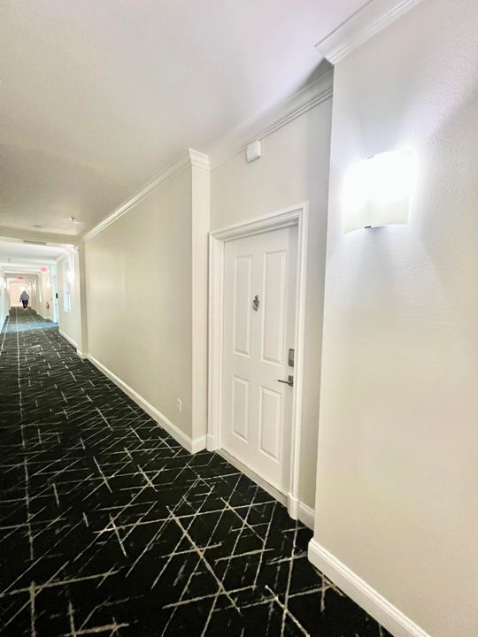 出租: $4,250 (2 贝兹, 2 浴室, 1121 平方英尺)