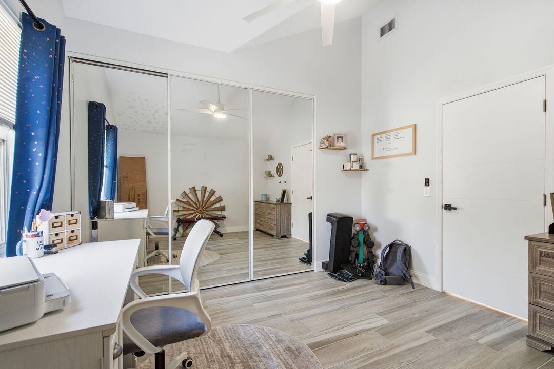 For Sale: $299,900 (3 beds, 2 baths, 1296 Square Feet)