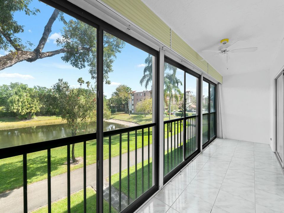 出租: $2,450 (2 贝兹, 2 浴室, 1080 平方英尺)