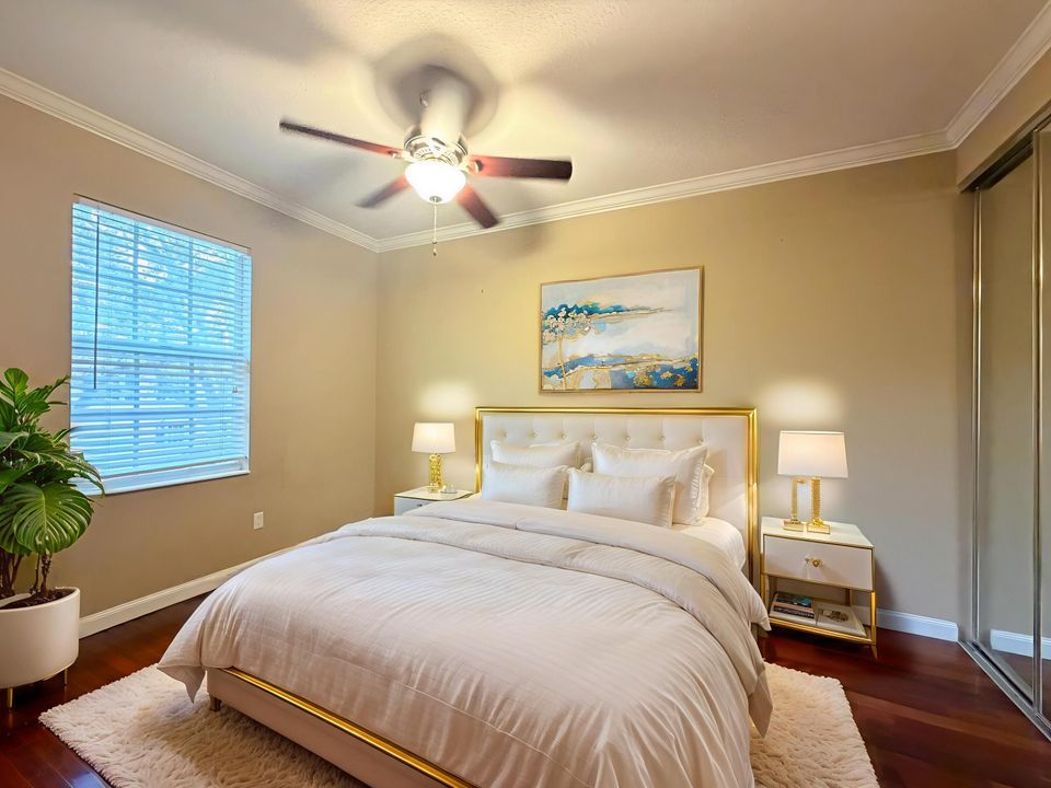 出租: $3,100 (3 贝兹, 2 浴室, 1500 平方英尺)