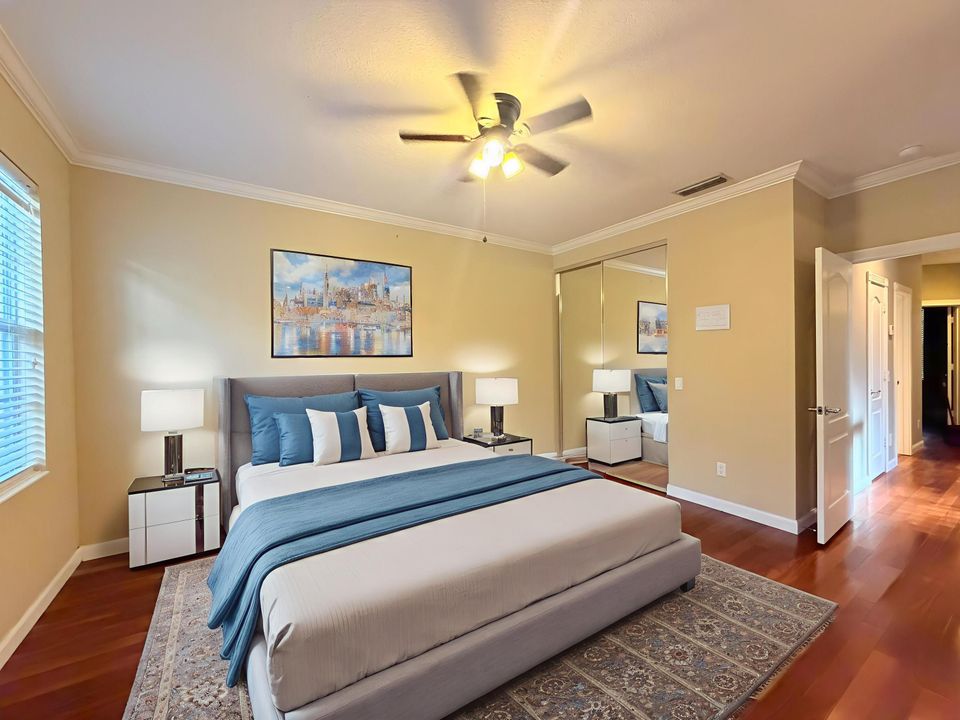 出租: $3,100 (3 贝兹, 2 浴室, 1500 平方英尺)