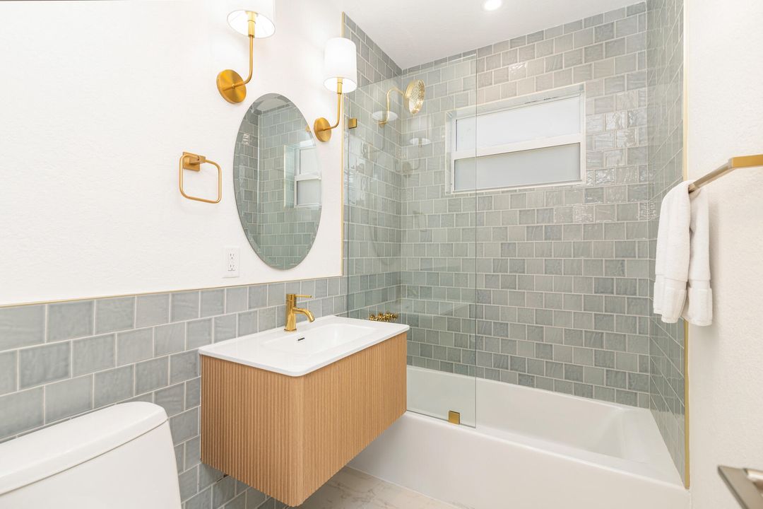 For Sale: $1,195,000 (3 beds, 2 baths, 1240 Square Feet)