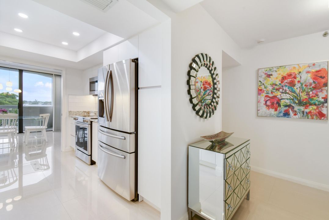 For Sale: $575,000 (2 beds, 2 baths, 1715 Square Feet)