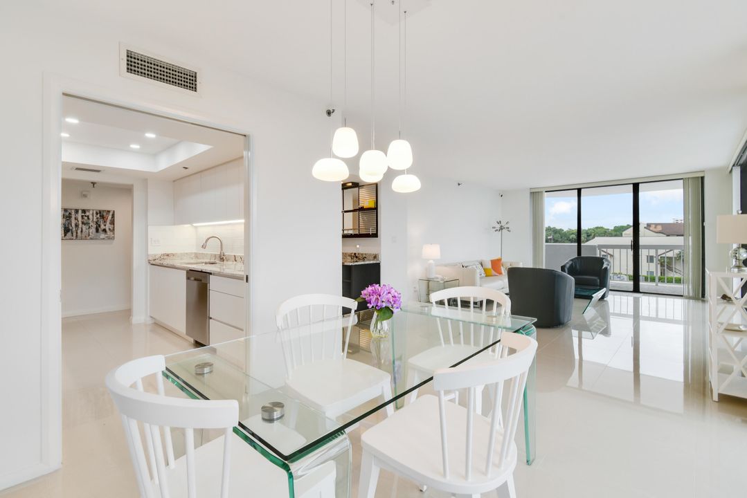 For Sale: $575,000 (2 beds, 2 baths, 1715 Square Feet)